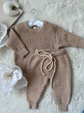 beige gebreide katoenen babyset 