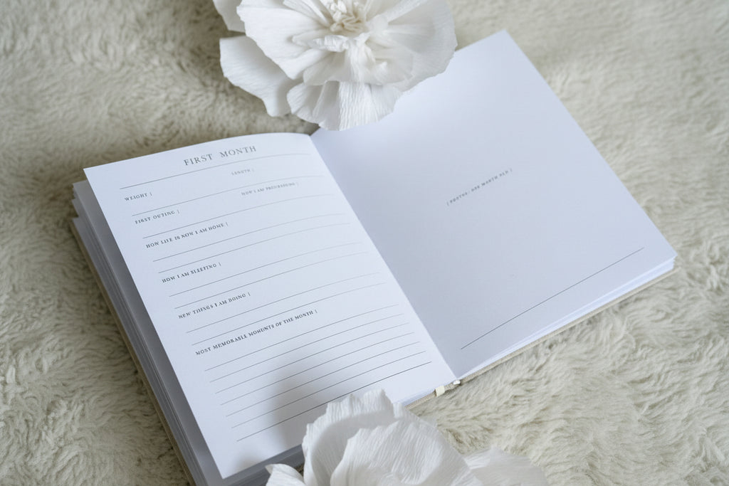 Baby boekje Petite Lumi (Pre-order)